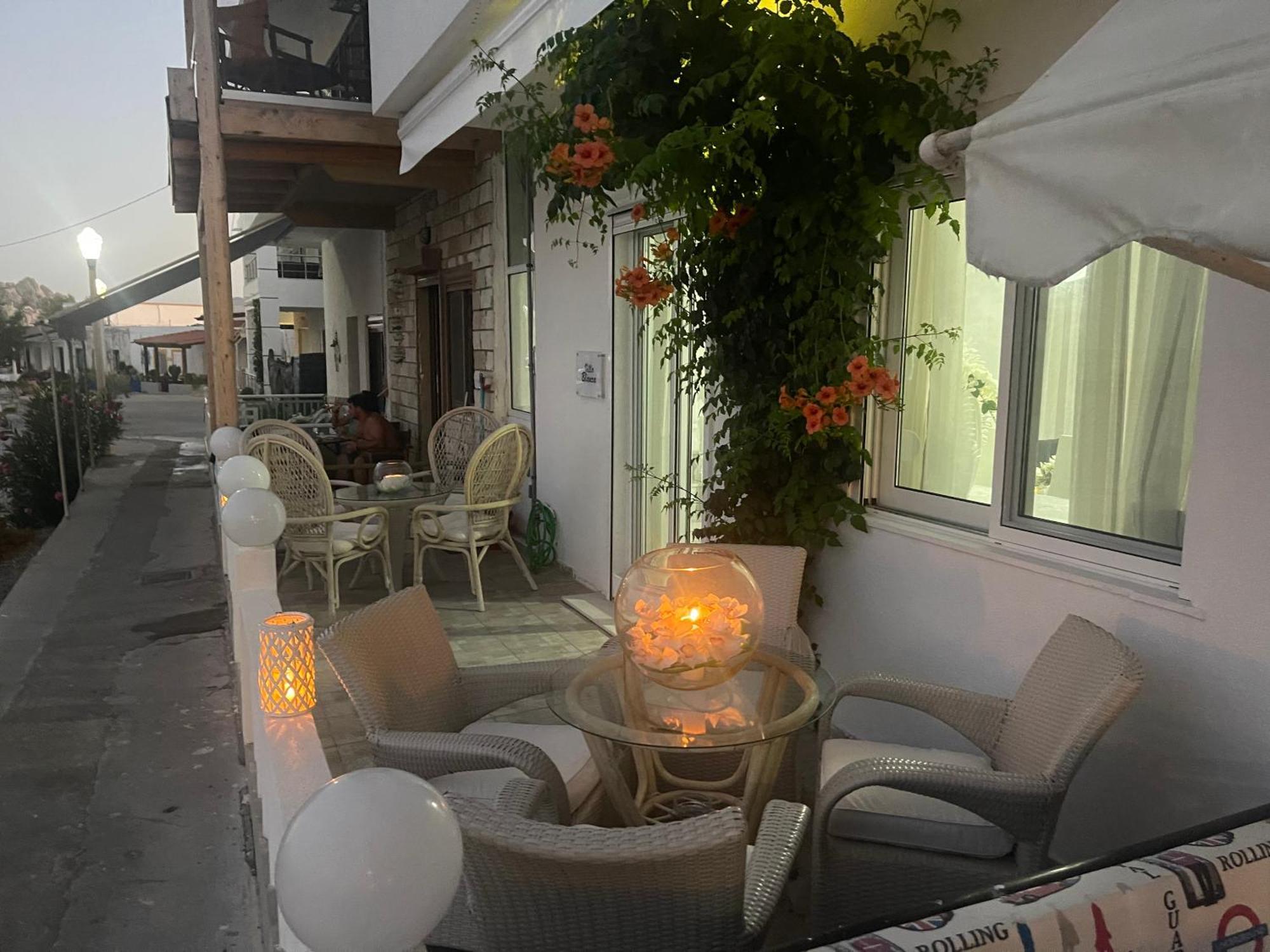 Villa Blanca ฮารากิ ภายนอก รูปภาพ