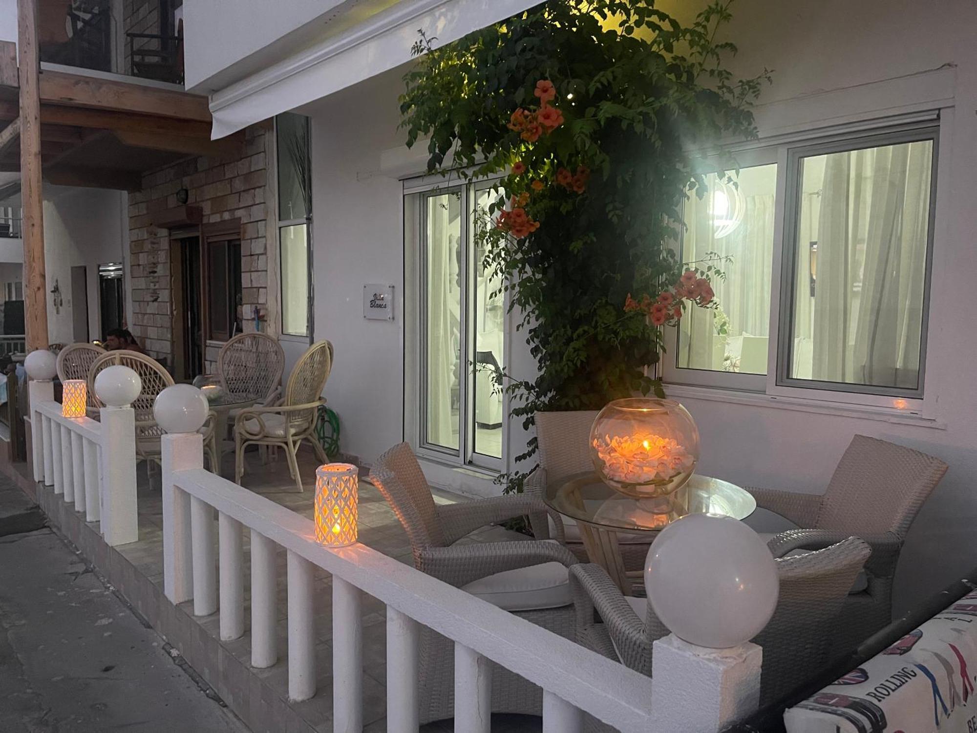 Villa Blanca ฮารากิ ภายนอก รูปภาพ